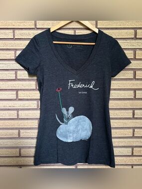 "Frederick" T-Shirt - M - Out of Print - Kids Book Shirt - Frederick the Mouse
